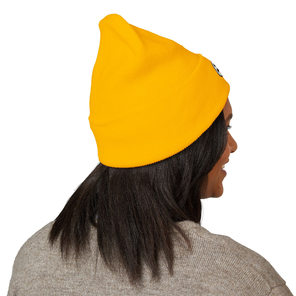Embroidered Cuffed Beanie — Minimal Speech Bubble Design